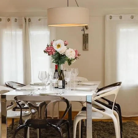 Des Arts — Loft Familial Paisible & Parking Prázdninový dům *