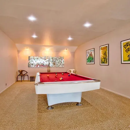 Des Arts — Loft Familial Paisible & Parking Prázdninový dům